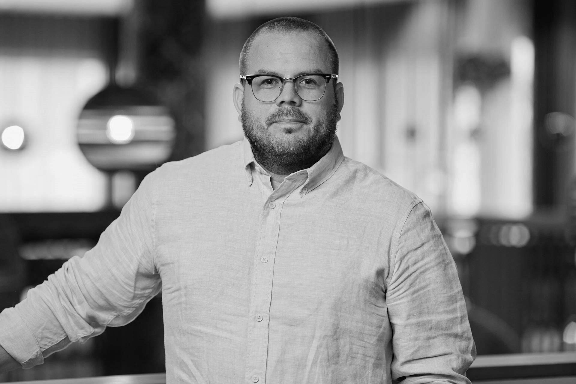 23_40_iCore_portrait_5394_Daniel L-svartvit.jpg