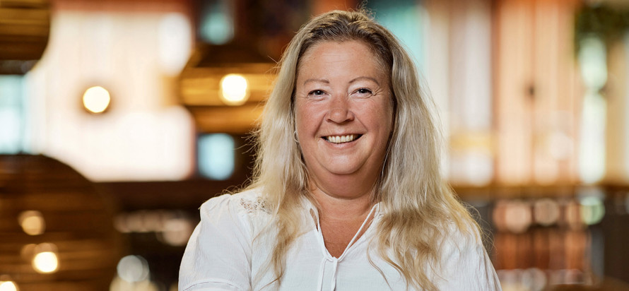 23_40_iCore_portrait_5383_Malin F.jpg